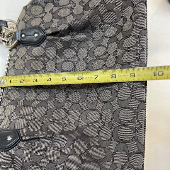 Coach Purse - Picture 6 of 9